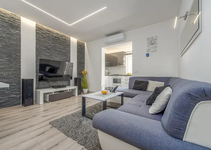 With Parking Space Bibinje, Zadar - 24491 *